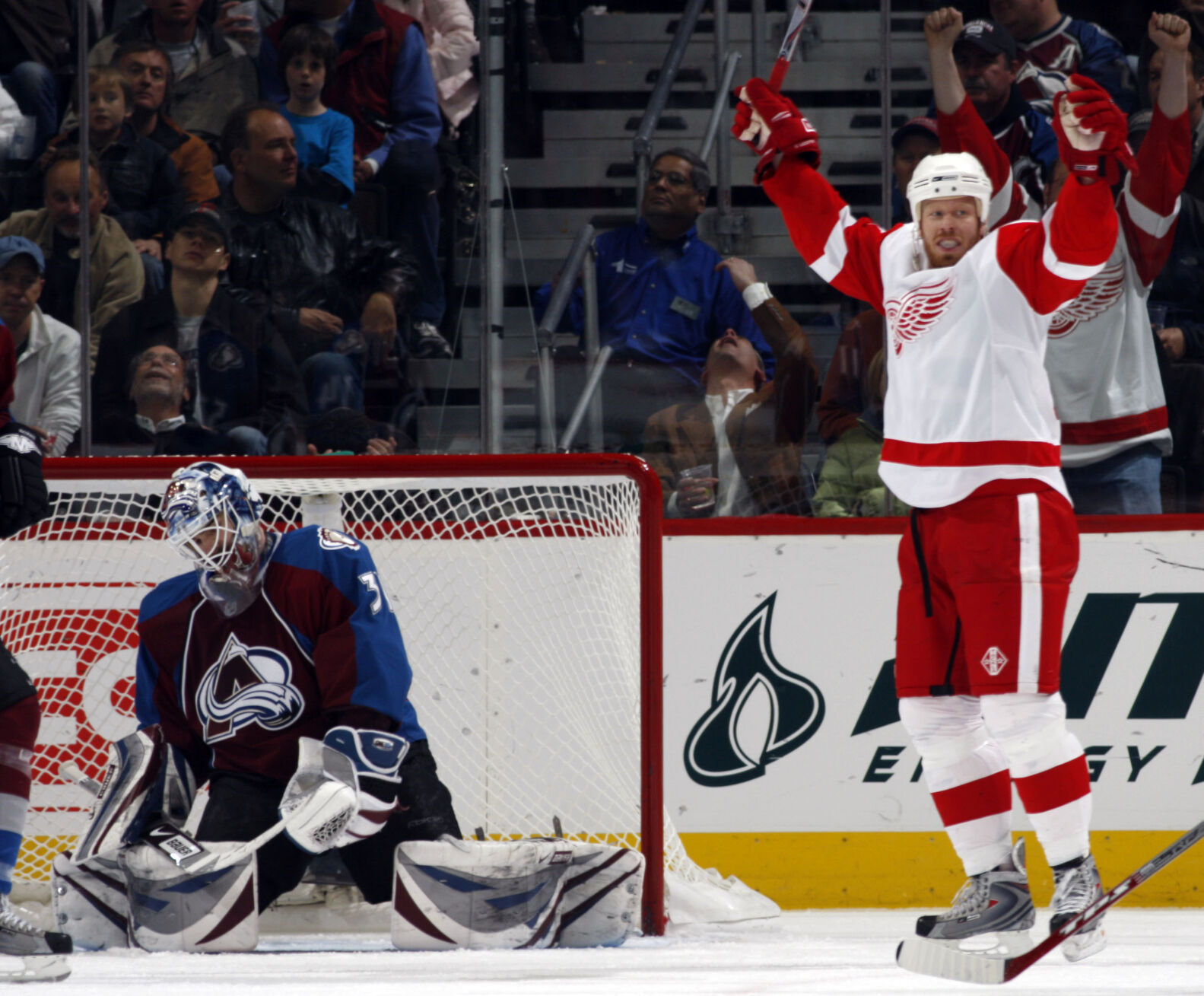 2008: Johan Franzen records second hat trick in three games to help Detroit sweep Colorado